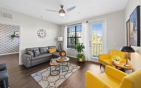 Cozy 2Br2Ba Gem-Near Airport